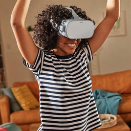 Oculus GO 64 GB Sanal Gerçeklik Gözlüğü